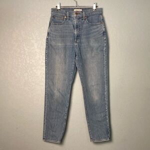 Madewell Momjean ~ Size 28 ~ Blue Wash